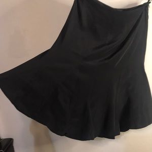 Black Gap silk skirt - size 2 , with slight flair on bottom - perfect condition